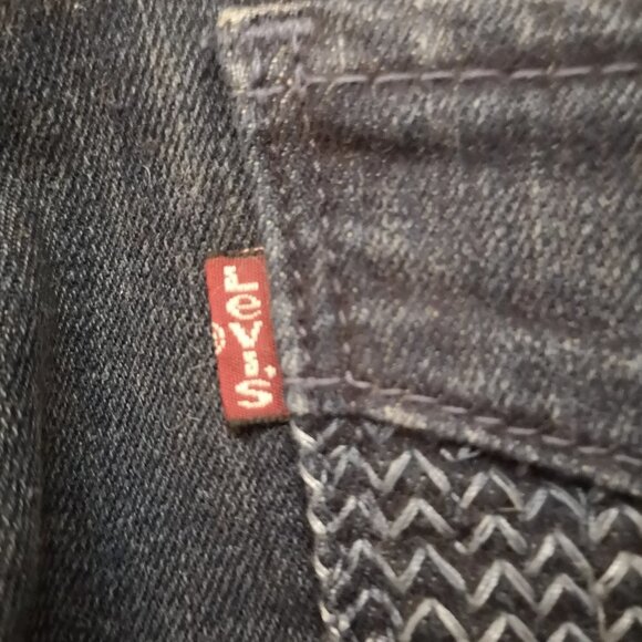 Levi's Slight Curve Classic Straight Leg Ladies Dark Wash Jeans - Picture 7 of 11